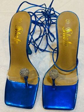 Brand New Stylish Heels By SHE IN - Size 5.5 - Heel  Height 4.5 Inches - box 12